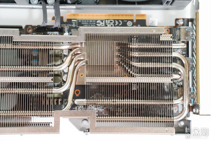 顯卡藍寶石NITRO+氮動RX 9060 XT OC 16G測試_新浪眾測
