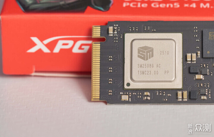 四顆粒大於兩顆粒?XPG翼龍S150 PCIE5.0固態_新浪眾測
