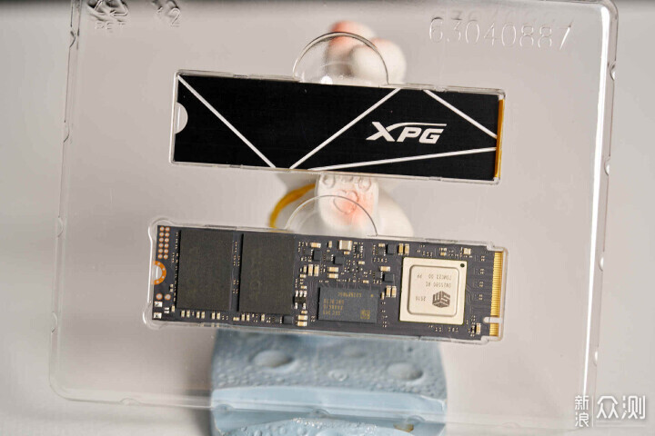 四顆粒大於兩顆粒?XPG翼龍S150 PCIE5.0固態_新浪眾測
