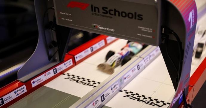 上海青少年上演“微型F1”巅峰对决，为国际赛车之都培育未来之星