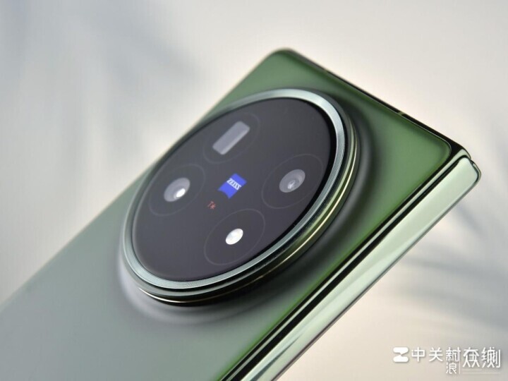 vivo X Fold5即將發佈,側重續航和生態互通_新浪眾測
