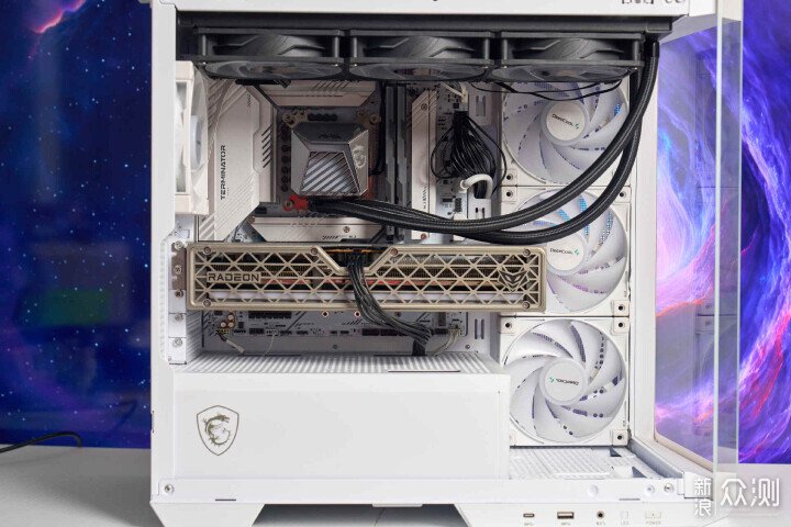 IPO後強到可怕? I7 14700K R7 9700X遊戲對比_新浪眾測