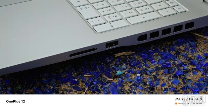 超高性價比神器 - 七彩虹 iGame M16 遊戲本_新浪眾測