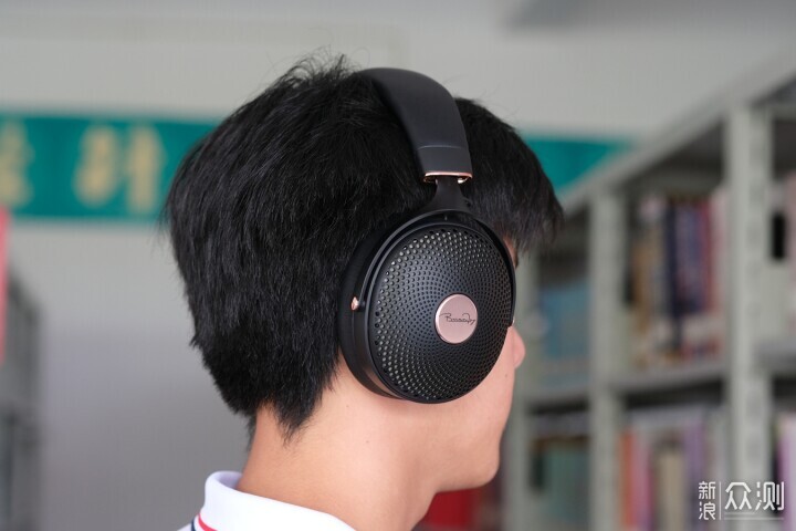 為音質而生,伯恩飛Para50頭戴式無線藍牙耳機_新浪眾測