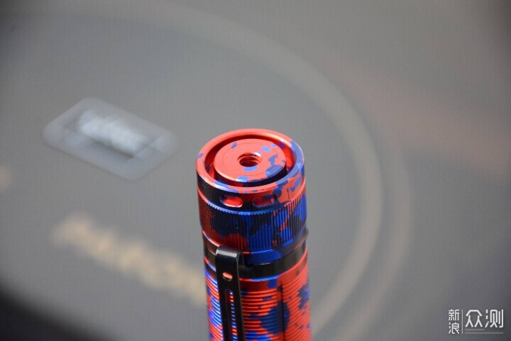 強光遠射還有多彩氛圍燈?Fenix LD36R評測_新浪眾測