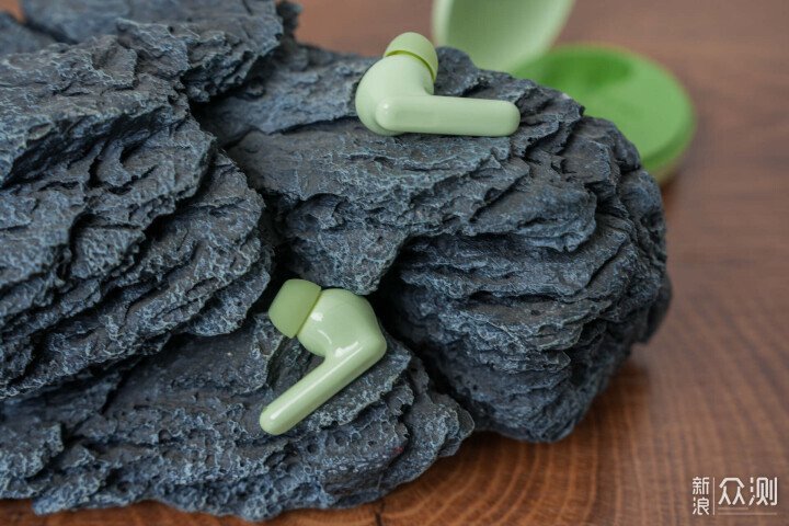 榮耀Earbuds A Pro 評測:顏值與實力通勤神器_新浪眾測