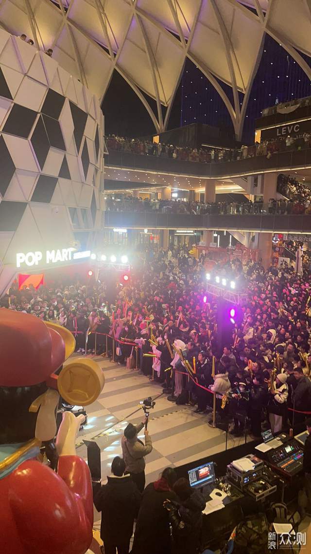 iWALK充電寶直接把 “便攜” 玩成藝術了! iWALK充電寶直接把 “便攜” 玩成藝術了!