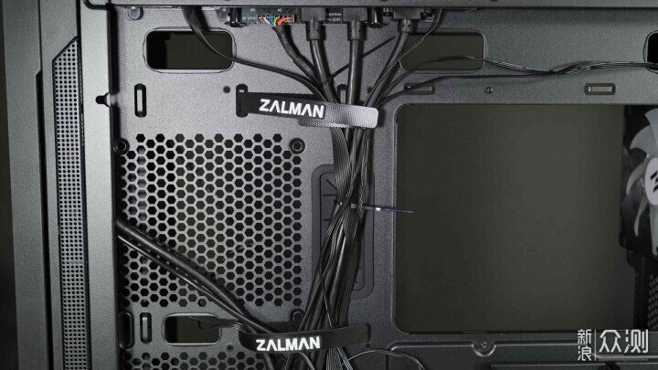 全功能副屏!ZALMAN思民 Z10 DS裝機分享_新浪眾測