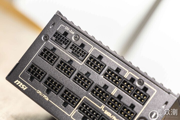 微星MEG Ai1600T PCIE5超神電源開箱_新浪眾測