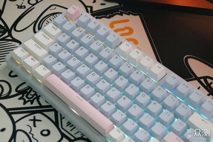 定製化新寵?雷柏 V700DIY-98 深度測評_新浪眾測
