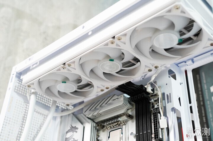微星新品海景房機箱,MAG PANO 131L PZ WHITE_新浪眾測