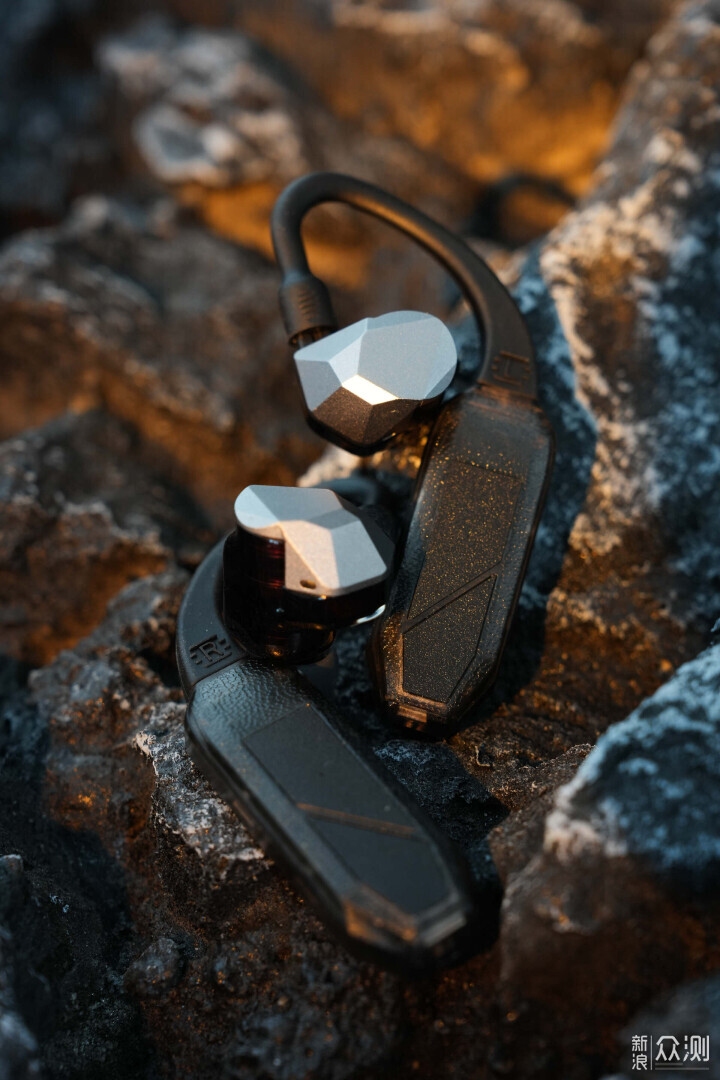 iFi GO pod Air耳掛:音質黨終於可以剪線了?_新浪眾測