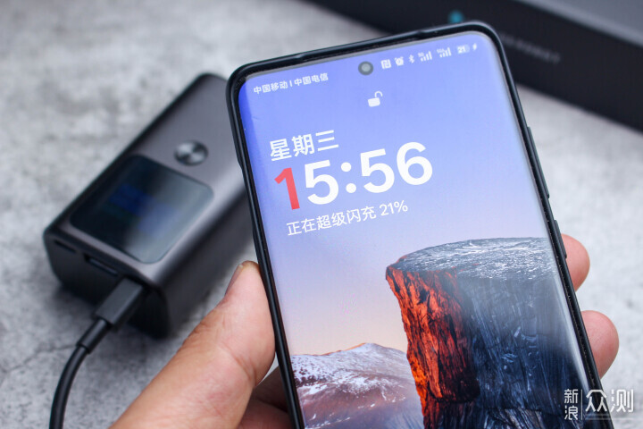 3C充電寶怎麼選,雷神移動電源V10可以入手_新浪眾測