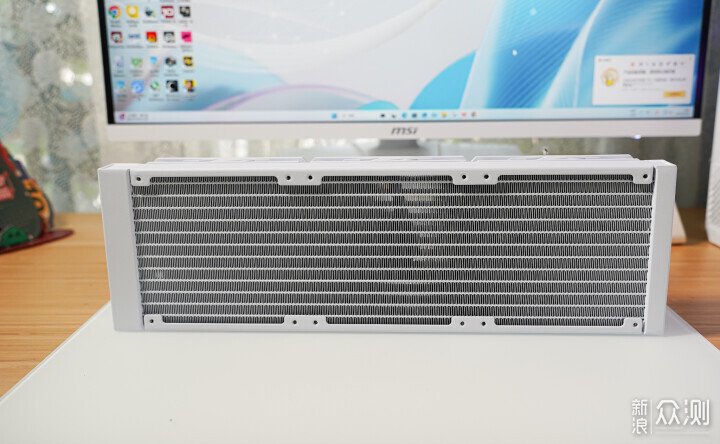 可以偷偷看B站的水冷散熱器,新品首發微星實測_新浪眾測