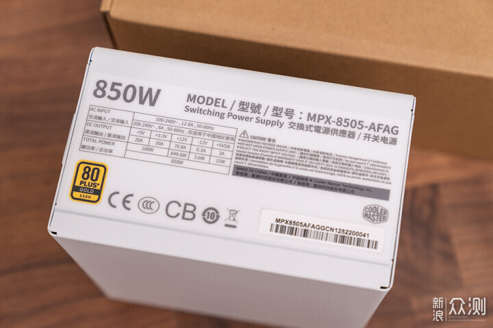 有副屏更個性,閃鱗 G500 裝機展示_新浪眾測