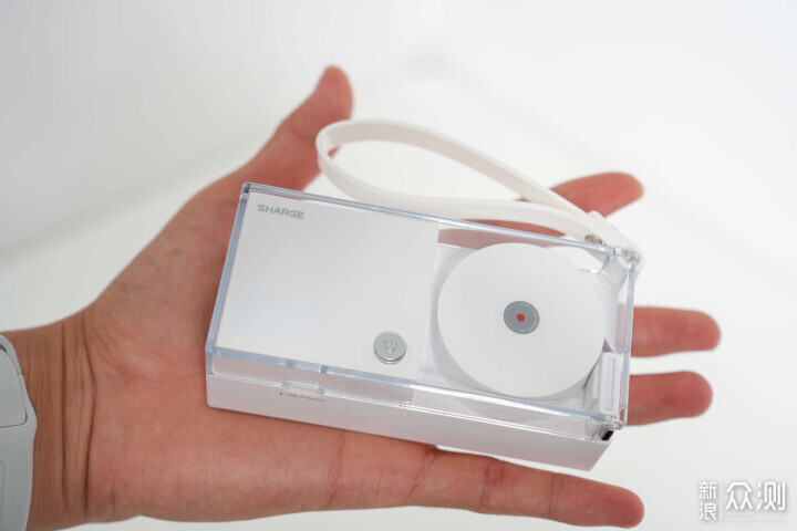 閃極唱片三合一充電寶才是真正的續電神器 _新浪眾測