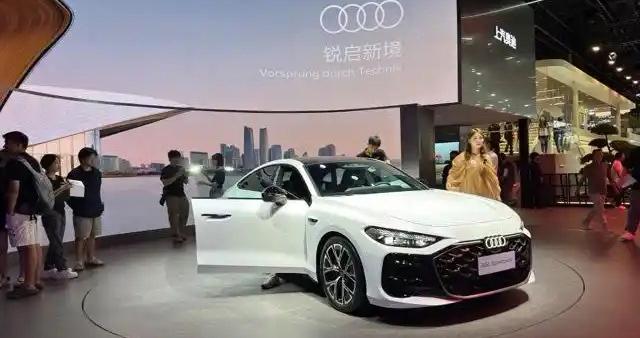 上汽奥迪携战略新品亮相成都车展 双线布局豪华车市场