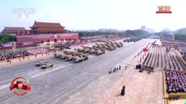 九三阅兵中 网友说像“洗衣机”的武器到底是啥?