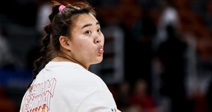 新民体育丨“大宝贝”刘禹彤加盟，上海篮球又迎强援！