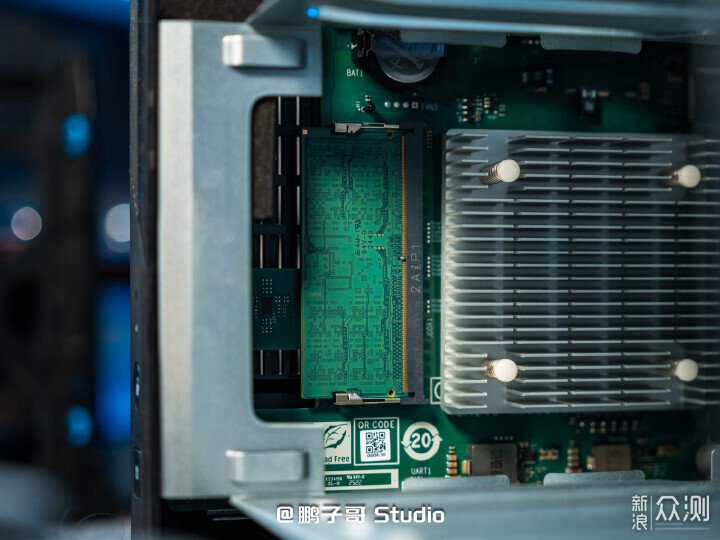 威聯通新品NAS Qu805,家用定價、企業性能_新浪眾測