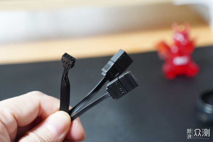 黃牛也來屯主板,微星新品B850MPOWER首發開箱_新浪眾測