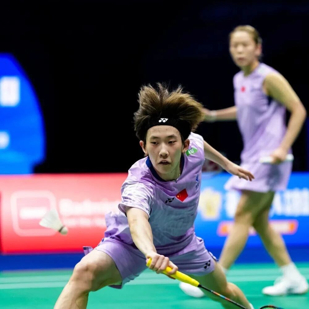 中国羽毛球大师赛：国羽斩获男单、女双冠军！