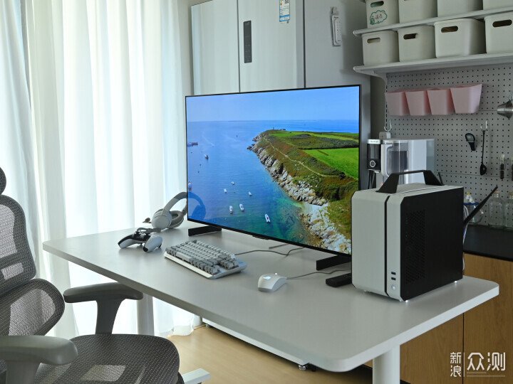 電視當大屏顯示器就是實惠！LG OLED 42C5分享_新浪眾測