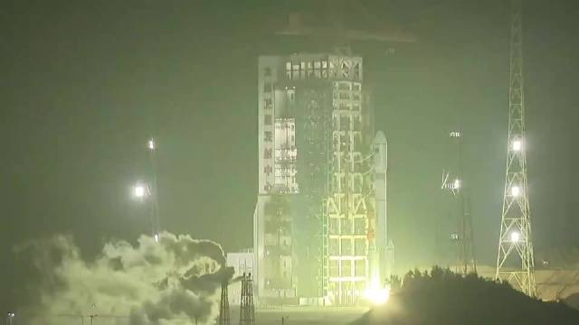 低轨11组卫星发射升空