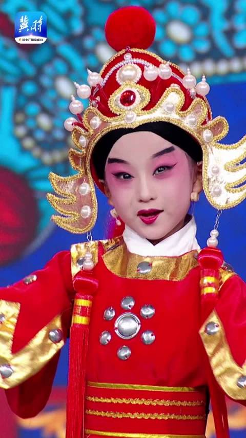 中华有好戏丨奶fufu的“飒”！4岁娃唱《花木兰》把木兰英气揉进小奶音