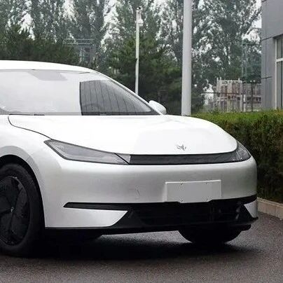 车长超4.8米！单电机！半隐藏门把手！极狐纯电中型车申报图曝光！