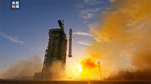 我国成功发射试验三十一号卫星