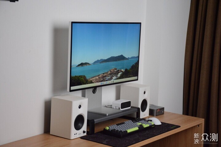 凱華定製快銀軸+氛圍燈:雷柏V700DIY-98鍵盤_新浪眾測