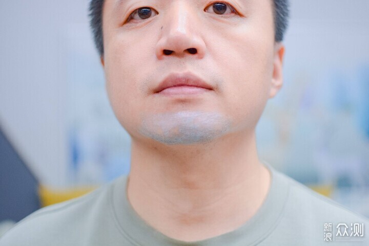 未野往複式剃鬚刀測評:首款迷你五刀頭_新浪眾測