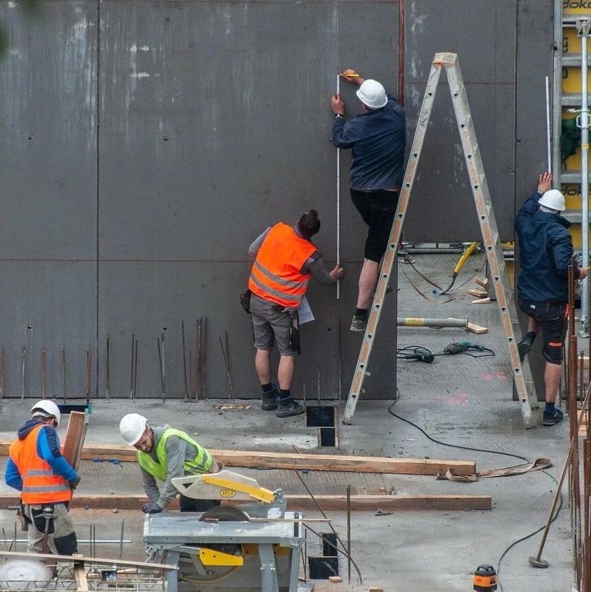 德国房产大佬揭示建筑危机： “我们有两万条建筑规定，每一条都要花钱！”