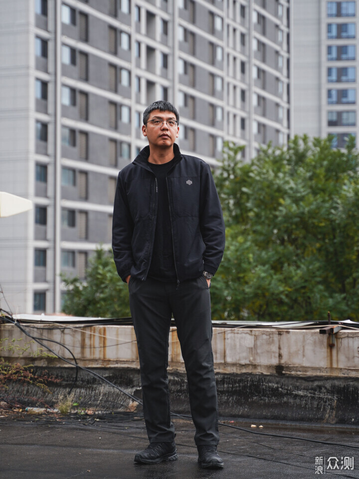 單導動態C80立領棉服,解鎖冬日穿搭新方案_新浪眾測