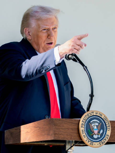 被指比不上华盛顿和林肯特朗普生气了：他俩可没平息8场战争