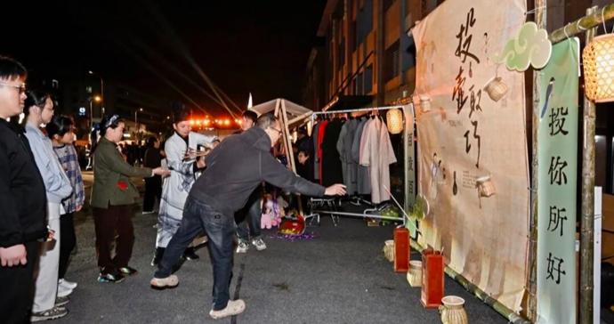 购车最高补贴1万元！桃浦新杨园区国潮集市+户外车展，打造文化消费新场景