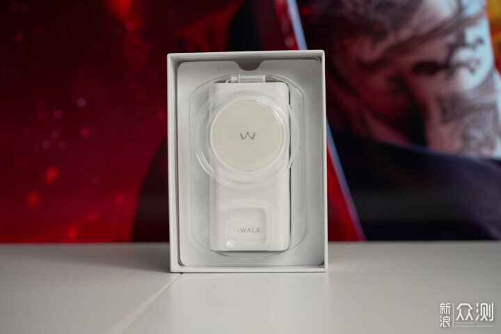 COS充電器?iWALK三合一能量兔開箱_新浪眾測