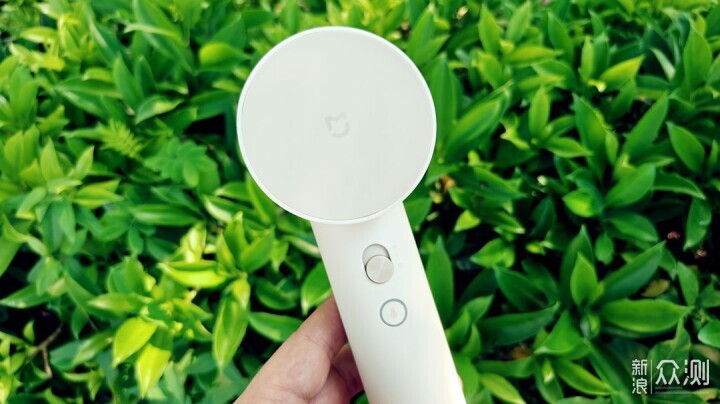 告別烘烤,擁抱清風,體驗米家高速吹風機_新浪眾測