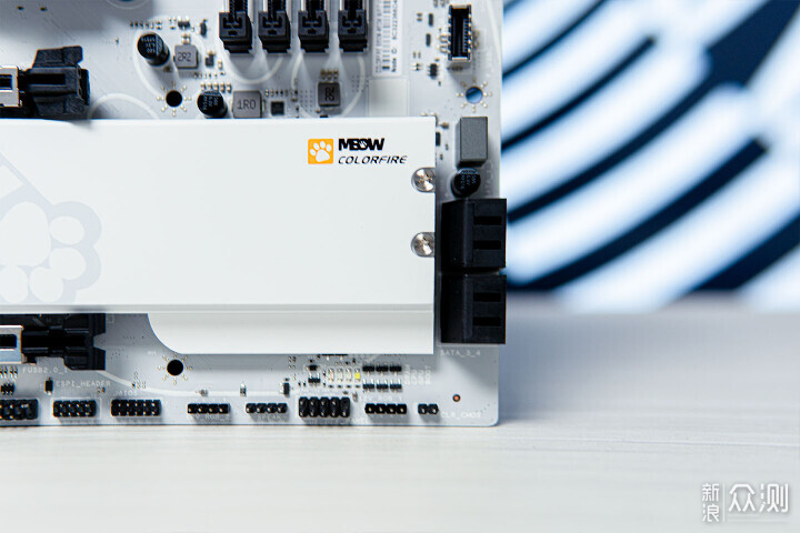 性價比拉滿,七彩虹B850M MEOW WIFI7主板測試_新浪眾測