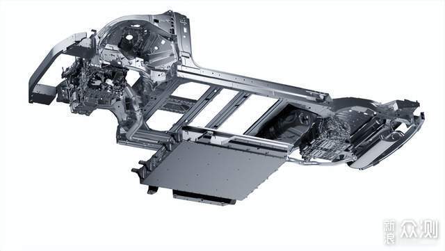 29.98-32.98!大六座豪華SUV騰勢N8L正式上市_新浪眾測