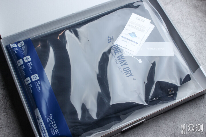 單導彈力休閑直筒褲,運動通勤一條搞定_新浪眾測