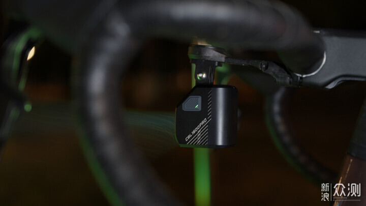 玩爆夜騎二百米遠光盯住你-邁極炫CBL1600PRO_新浪眾測