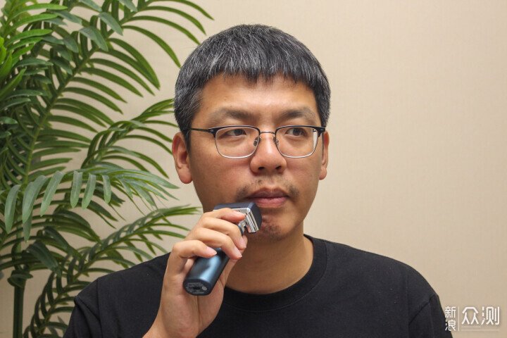 未野MRX剃鬚刀:五刀頭高轉速讓剃鬚成為享受_新浪眾測
