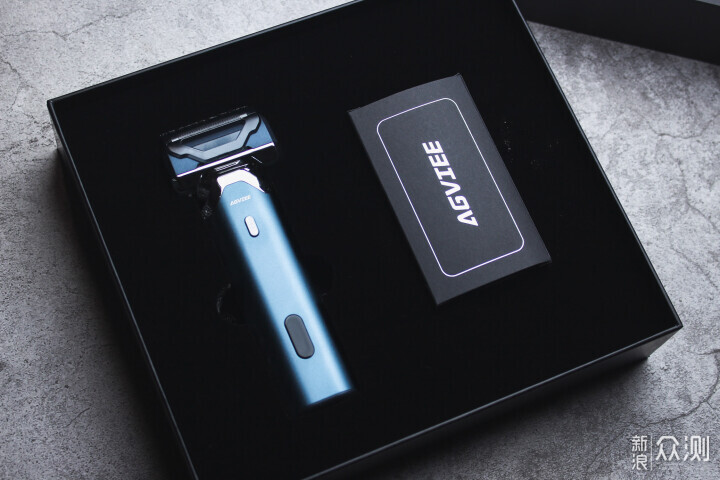 未野MRX剃鬚刀:五刀頭高轉速讓剃鬚成為享受_新浪眾測