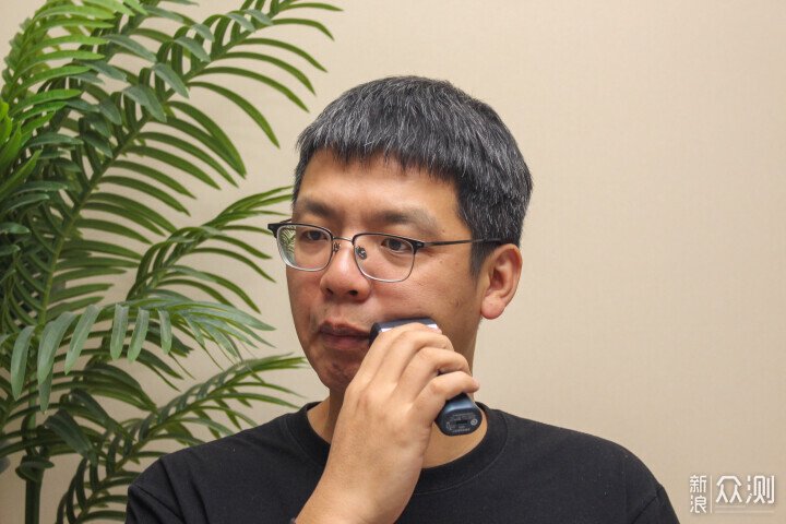 未野MRX剃鬚刀:五刀頭高轉速讓剃鬚成為享受_新浪眾測
