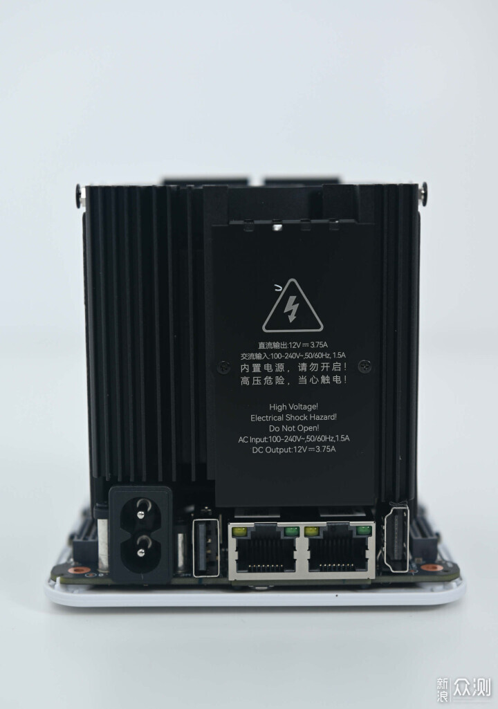 雙十一這款NAS一眼相中，零刻ME mini NAS_新浪眾測