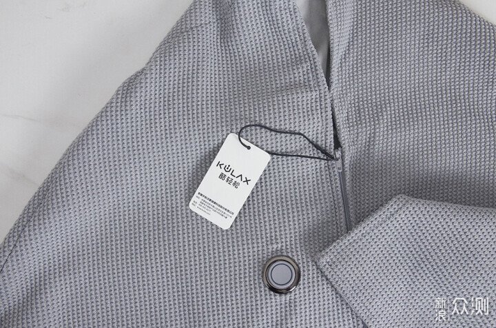 拒絕臃腫！“移動小暖爐”讓老婆冬天又暖又美 _新浪眾測