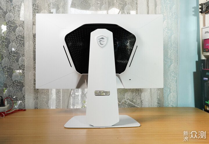 漂亮又能打,微星顯示器MPG 274URDFW E16M實測_新浪眾測