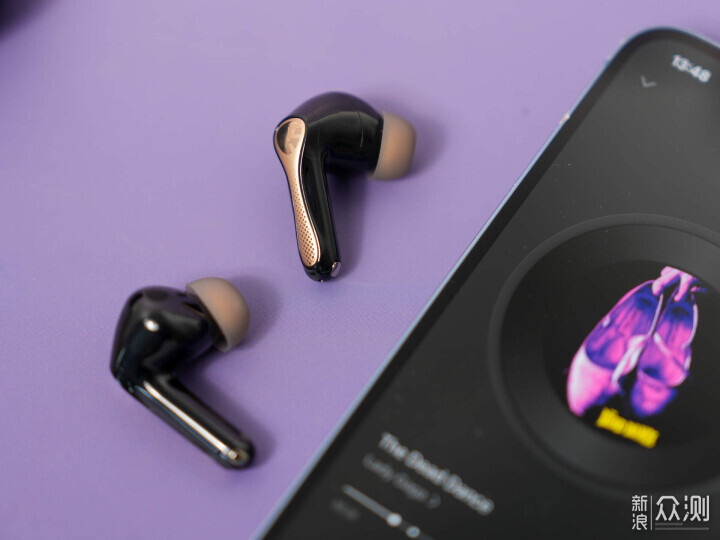 打工黨預算不多的耳機推薦：泥炭Air5 Pro+ _新浪眾測